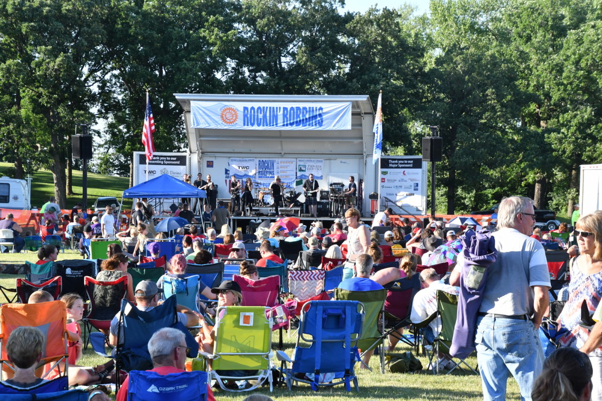 Rockin' Robbins | Explore Minnesota