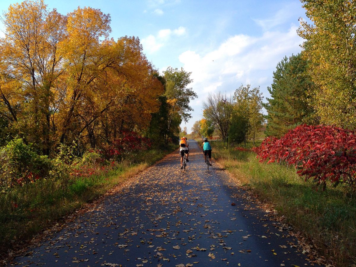 Pedal Power Paradise: Exploring Minnesota’s Central Lakes State Trail